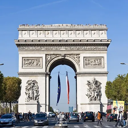 Le Petit Lauriston Paris