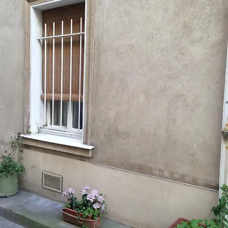 Le Petit Lauriston